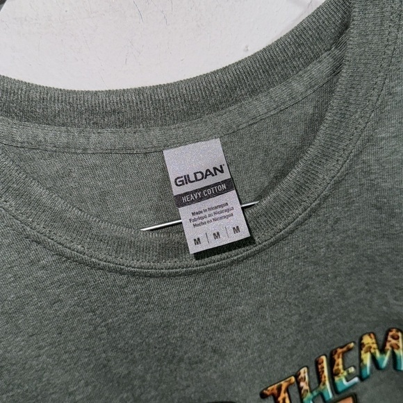 Book shirt bookworm floral leopard thick & spicy olive green medium unisex fit - Picture 3 of 3